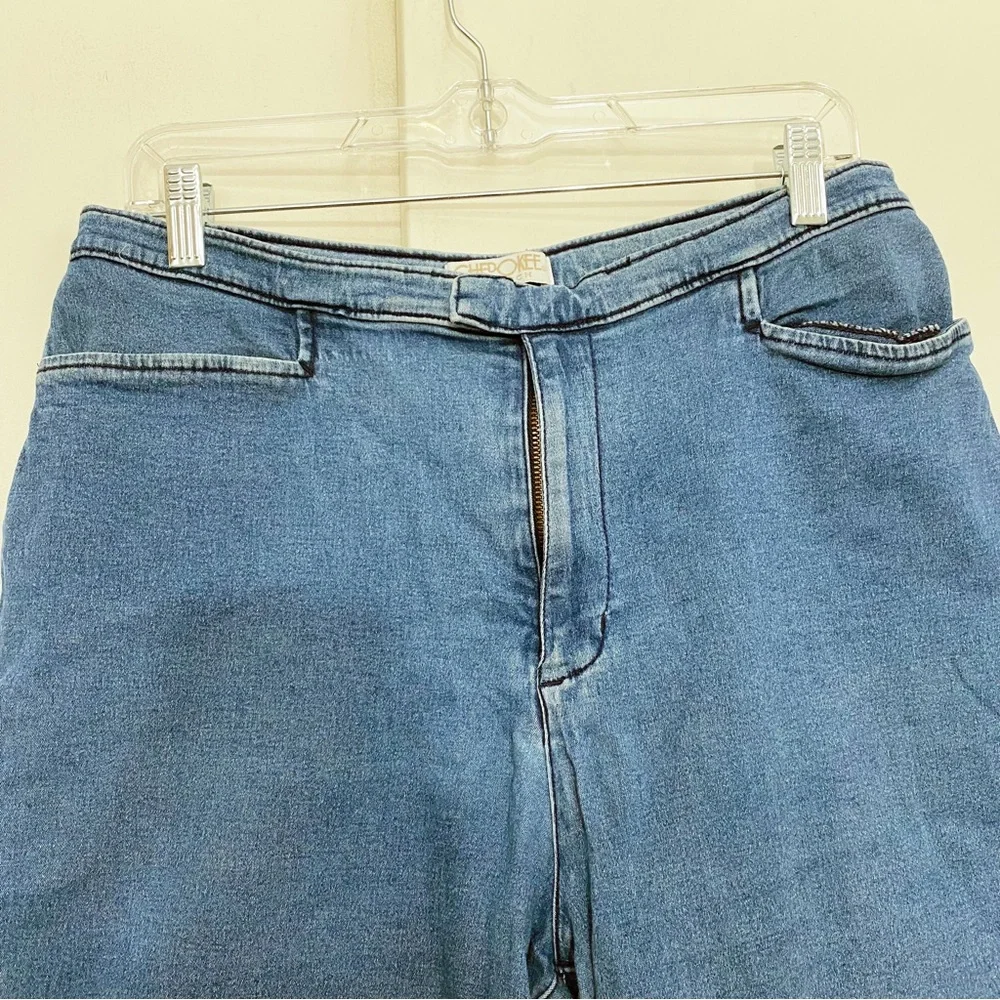 CHEROKEE Bermuda denim jean shorts cotton with a touch of spandex zip 14